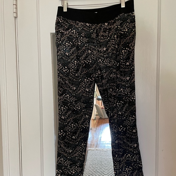 Loft Floral Lightweight Pants - Picture 2 of 3